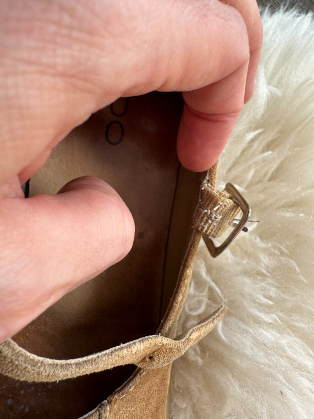 Vtg Y2K Aldo suede tan platform mary jane shoes / sz 38 - Picture 13 of 16